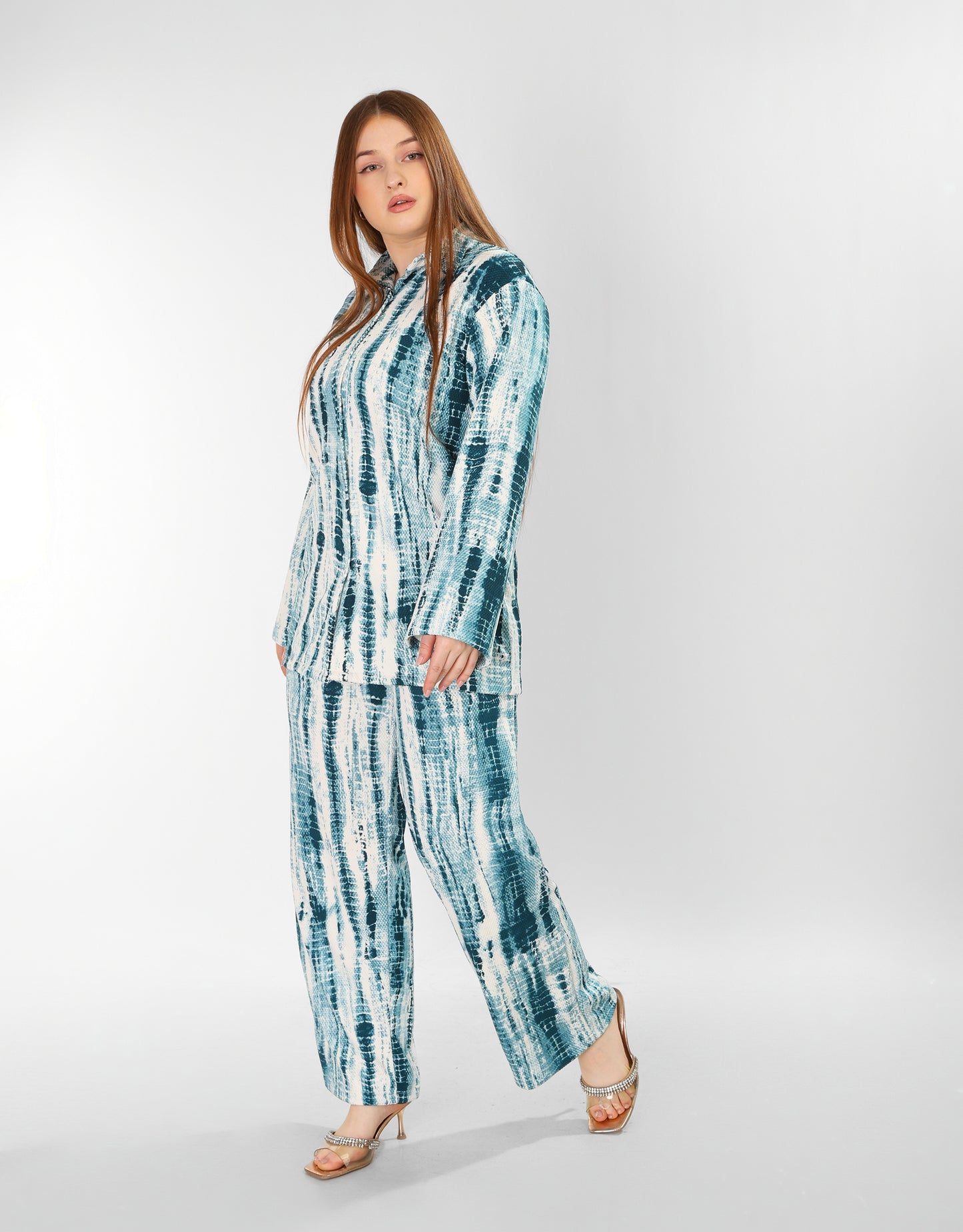 Wave Oversized Suit – Bold Elegance Redefined