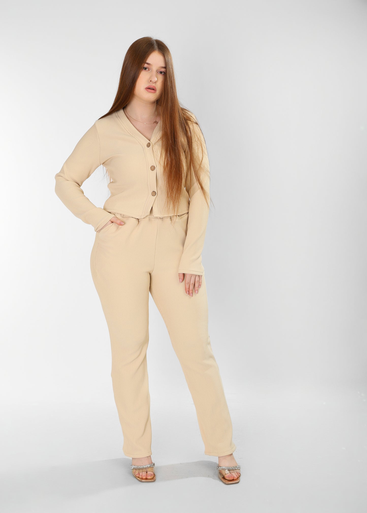 The Iconic Set – Beige Cropped Jacket & Pants Set