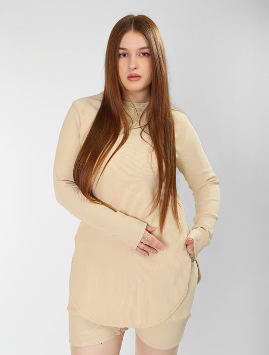 The Classic Flow Set – Beige Long Top & Relaxed Shorts
