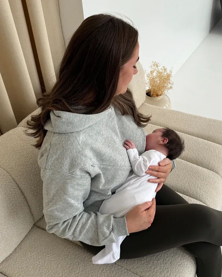 Nursing Hoodie – 100% Cotton with Hidden Zipper