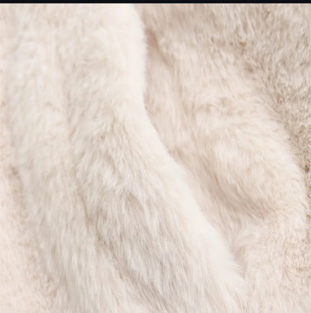 COZY FAUX FUR CROP HOODIE